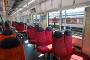 　有料座席指定サービス「すわれ〜る」が導入される近鉄の新型車両「６Ａ系」の座席