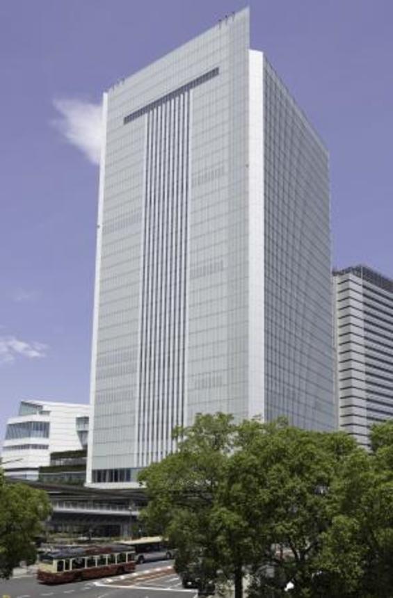 　横浜市役所
