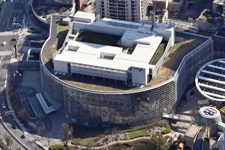 　テレビ朝日本社ビル＝３月、東京都港区