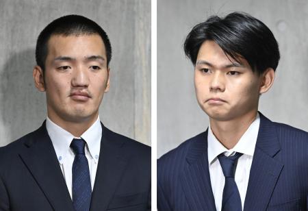 　プロ野球広島カープの矢野雅哉選手（左）、前川誠太選手