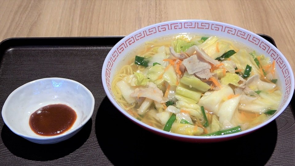 岐阜県産の野菜などをふんだんに使った「地野菜たっぷり　かわしまタンメン」＝各務原市川島笠田町、かわしまファーマーズ