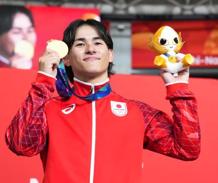 　男子スプリントで金メダルを獲得した太田海也＝伊豆ベロドローム
