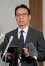 　取材対応する金杉憲治駐中国大使＝１６日、北京（共同）