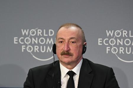 　アゼルバイジャンのアリエフ大統領＝１月、スイス（ゲッティ＝共同）