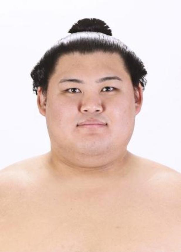 　大の里