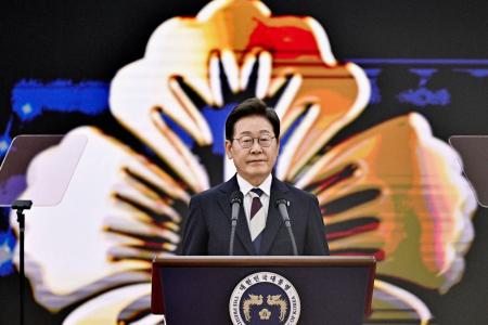 　韓国国会で就任宣誓した後、演説する李在明大統領＝４日、ソウル（共同）