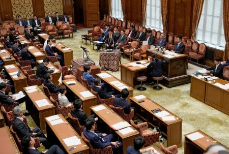 　開かれた衆院政治改革特別委＝１９日午後