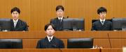 　桂田精一被告の判決公判が開かれた釧路地裁の法廷。奥中央は水越壮夫裁判長＝１７日午前９時（代表撮影）