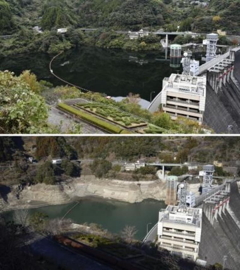 　貯水率１００％（上、２０２５年１１月）と今月４日、貯水率が低下した大渡ダム＝高知県仁淀川町（大渡ダム管理所提供）