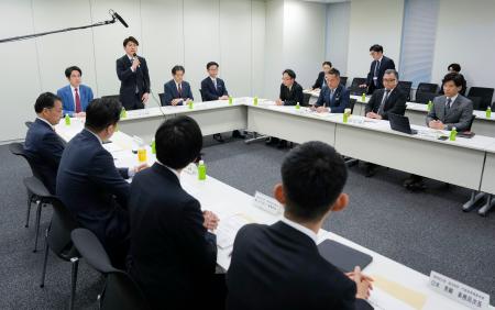 　国会内で開かれた選挙運動に関する与野党の協議会＝１日午後