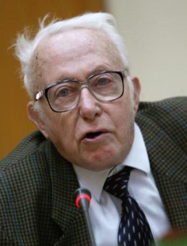 　ロシアの歴史家ロイ・メドベージェフさん＝２００６年９月、モスクワ（タス＝共同）