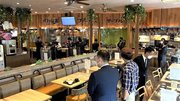 リニューアルオープンを前に、関係者や報道陣に公開されたフードコートの店内＝各務原市川島笠田町、かわしまファーマーズ