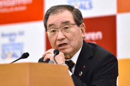 　記者会見する経団連の十倉雅和会長＝７日午後、東京都千代田区