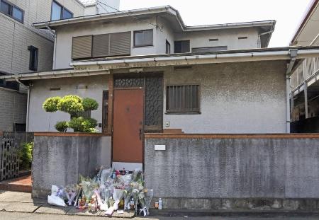 　遺体が見つかった住宅＝５日、川崎市川崎区