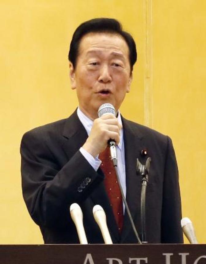 　青森県弘前市で開かれた党会合で話す立憲民主党の小沢一郎衆院議員＝１４日午後