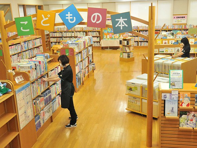 気軽に利用できる場所へとスタイルを一新させた図書館