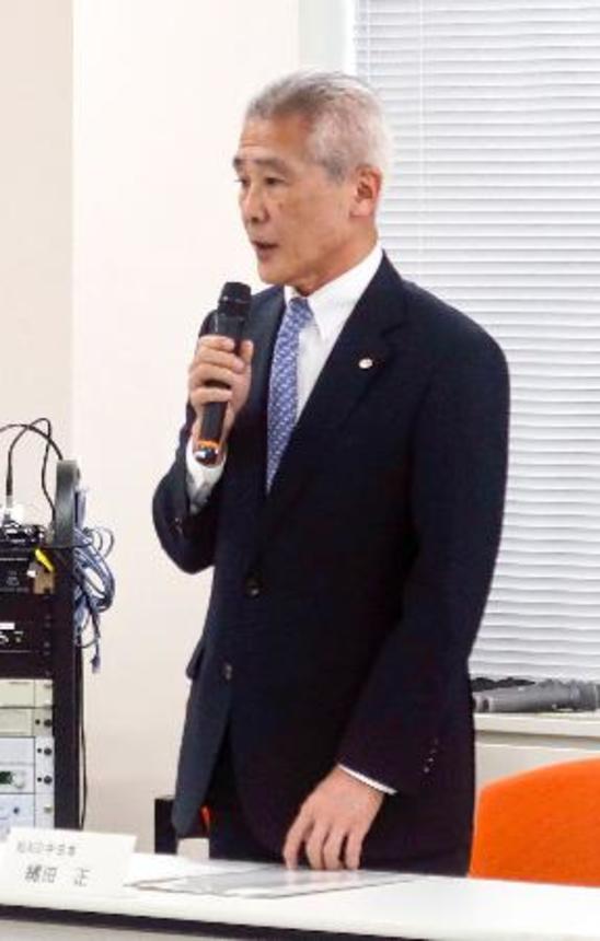 　ＥＴＣ障害発生時の危機管理検討委員会の初会合で発言する、中日本高速道路の縄田正社長＝１８日午後、名古屋市