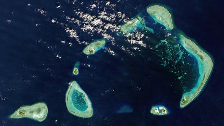 　アンテロープ礁を含むパラセル諸島の一部の衛星画像＝２０１６年１月（ゲッティ＝共同）