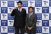 日本ハムの熊崎誠也担当スカウトから指名あいさつを受けた加藤大和