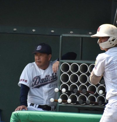 岐阜での最後の采配で冷静に戦況を見極める岐阜第一田所孝二監督