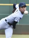 帝京大可児×県岐阜商＝２番手で登板し、好投した帝京大可児の鈴木＝大垣北公園