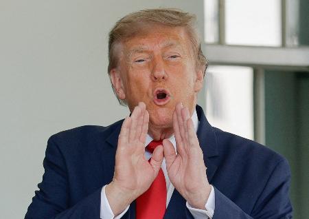 　トランプ米大統領＝１４日、ワシントン（ロイター＝共同）
