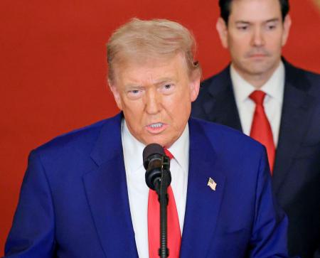 　２１日、イラン核施設への攻撃について、国民に向けて演説するトランプ米大統領＝ワシントンのホワイトハウス（ＡＰ＝共同）