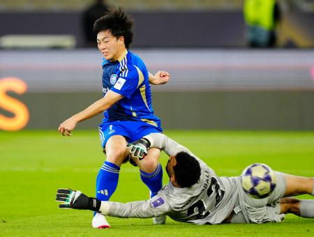 　町田―アルアハリ　前半、先制ゴールを決める町田・相馬＝ジッダ（共同）