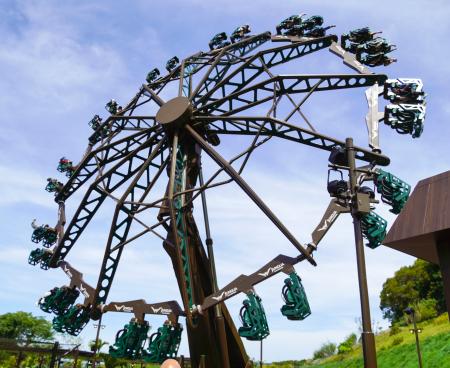 　ジャングリア沖縄の新アトラクション「やんばるトルネード」＝２７日午前、沖縄県今帰仁村