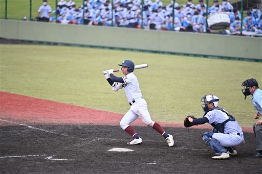 帝京大可児×岐阜農林＝４回裏岐阜農林、打席に立つ主将の柴田＝ＫＹＢ