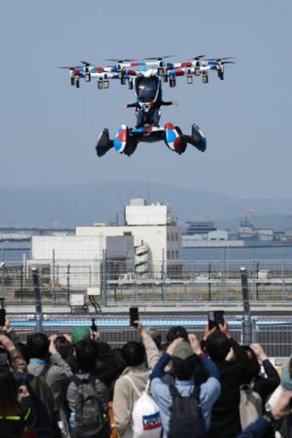 　１４日にデモ飛行した空飛ぶクルマ「ＨＥＸＡ（ヘクサ）」＝大阪市此花区の夢洲