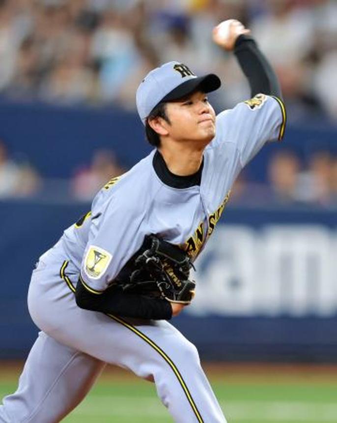 　６回３失点で８勝目を挙げた阪神・高橋＝京セラドーム