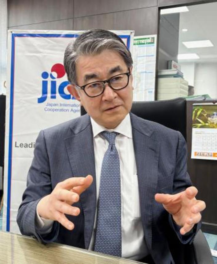 　取材に応じるＪＩＣＡの原昌平理事（共同）