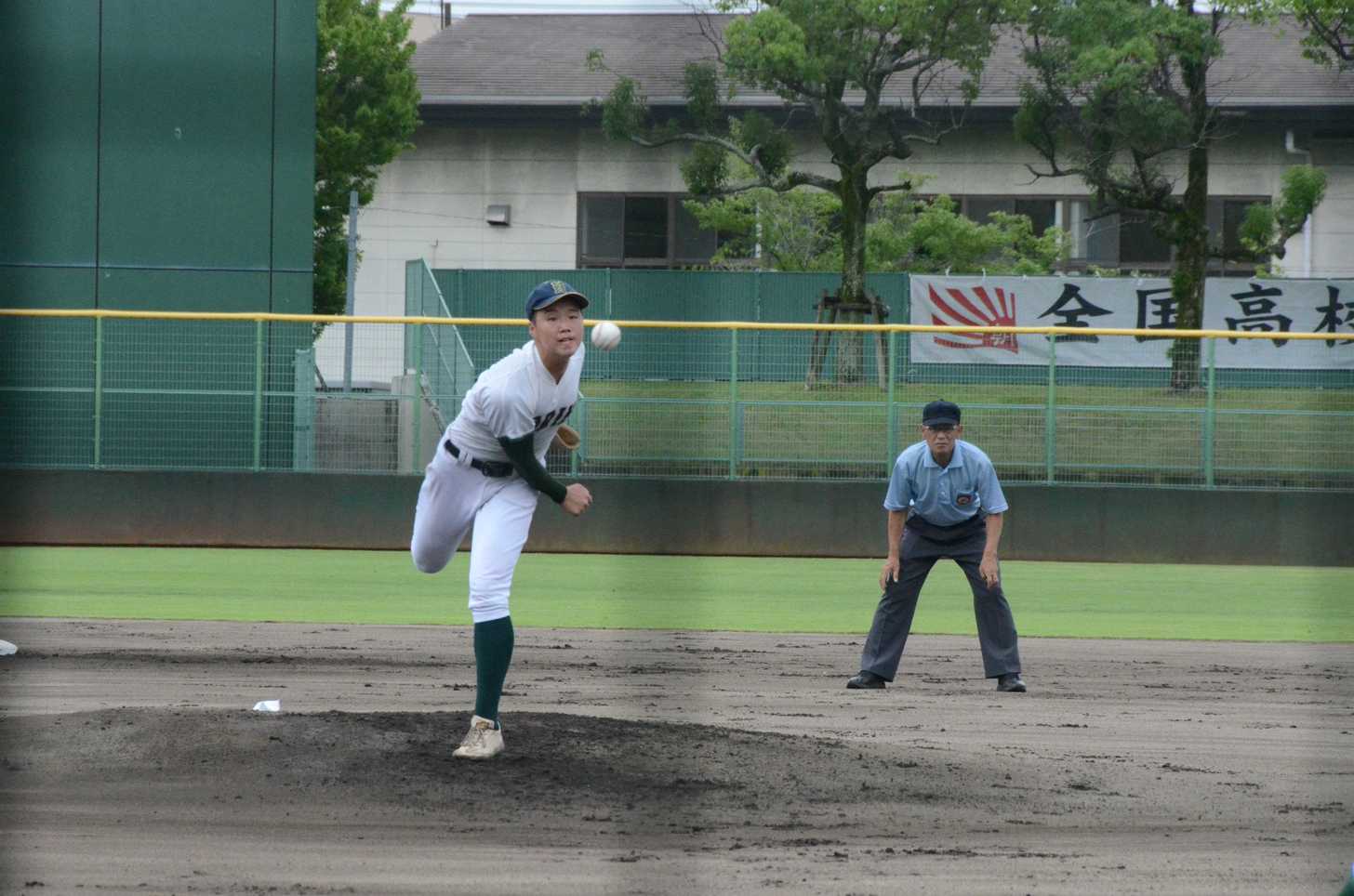 加茂農林×岐阜＝先発する加茂農林の稲川＝大垣北