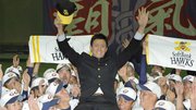 ２０１５年のドラフト会議でソフトバンクから１位指名を受けた高橋純平＝２０１５年１０月、県岐阜商