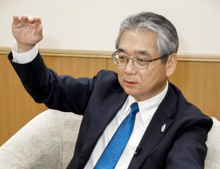 　インタビューに応じるＪＲ西日本の倉坂昇治社長