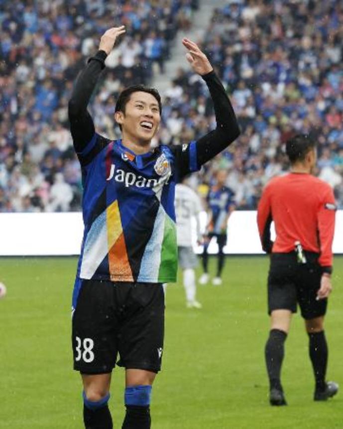 　Ｊ２長崎の松沢＝昨年１１月、ピースタ
