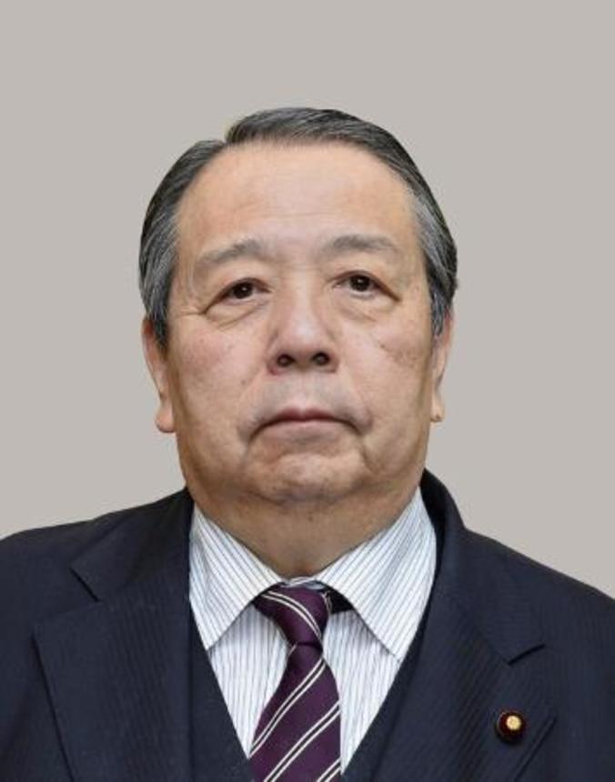 　村上誠一郎総務相