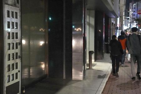 　タイ人少女が働かされていたとされる個室マッサージ店が入るビル＝１０日、東京都文京区