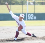 岐阜×中京＝力投する岐阜の先発井上＝大野レインボー