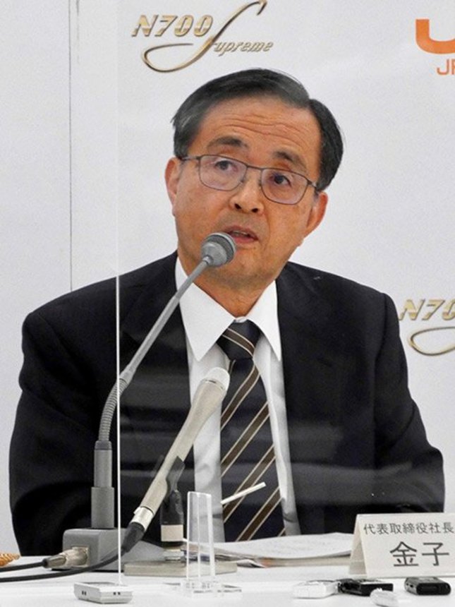 会見する金子慎社長＝名古屋市中村区、ＪＲ東海本社
