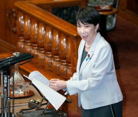 　参院本会議で代表質問に答弁する高市首相＝９日午前