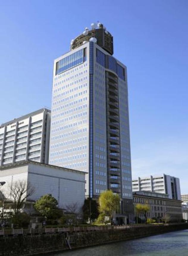 　静岡県警本部が入るビル