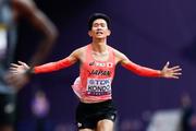　男子マラソン　ゴールに向かう近藤亮太＝国立競技場
