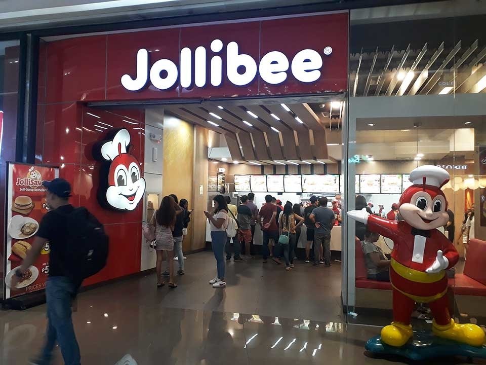 フィリピン国内に約１１６０店舗、海外に約２４０店舗を構える「ジョリビー」＝同国・マカティ市