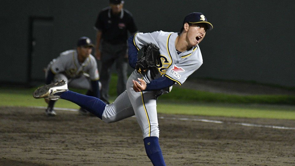 第９２回都市対抗野球大会東海地区２次予選の第４代表決定戦で力投する林優樹。２回を無失点に抑え、サヨナラ勝ちと本大会切符獲得を呼び込んだ＝２０２１年１０月、岡崎市民
