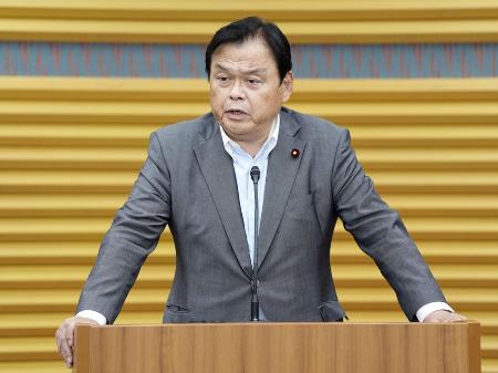 　赤羽一嘉氏＝昨年１０月、東京都新宿区の公明党本部