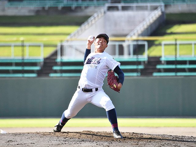 粘りの投球が持ち味の岐阜第一の弘川