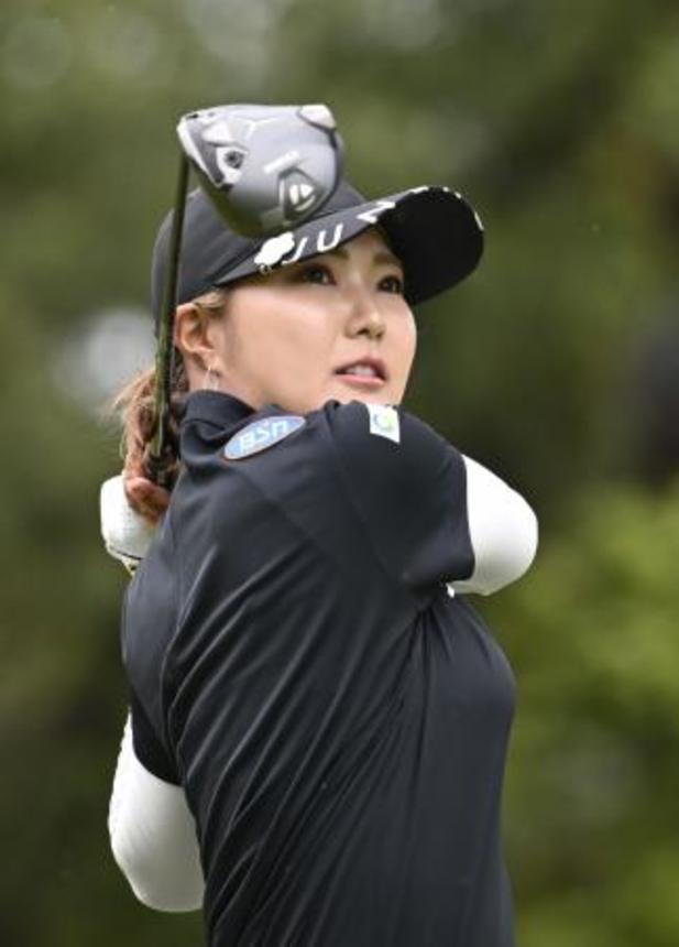 　第３日、通算１４アンダーで首位の高橋彩華＝六甲国際ＧＣ