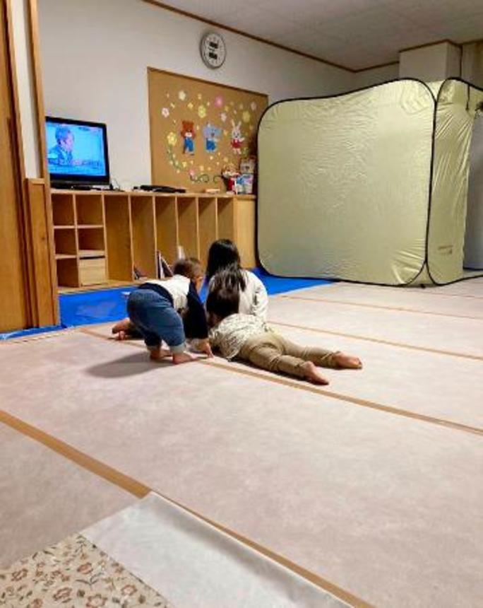 　能登半島地震で開設された妊産婦や乳幼児専用の避難所＝２０２４年、石川県輪島市（ＤＭＡＴ提供）